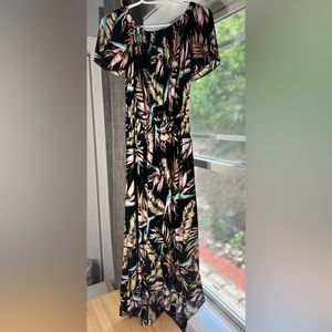 SEVEN ISLANDS - High Low Floral Dress / Size M /100% polyester / Multicolor
